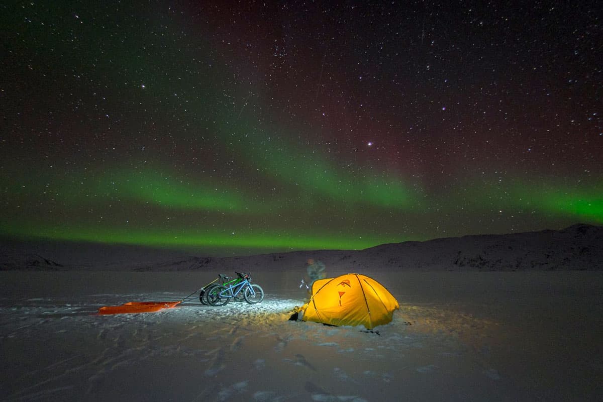 Test namiotu Ladakh na rowerowej wyprawie po Grenlandii 2016